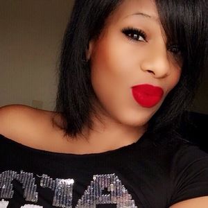 Meet your Posher, Tonia